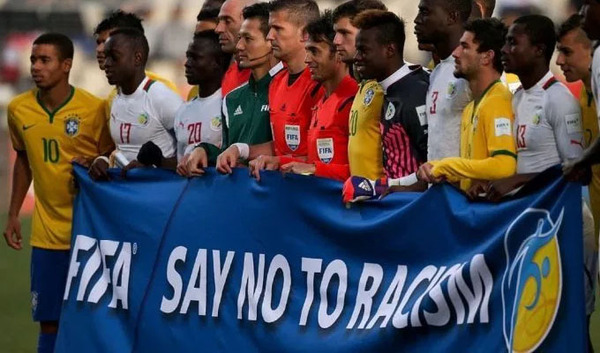 FIFA: árbitros podrán suspender y anular partidos por actos de racismo [FOTOS]
