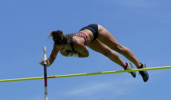 Nicole Hein establece nuevo récord nacional en salto con garrocha