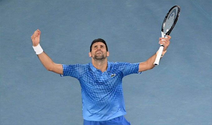 Novak Djokovic derrota a griego Stefanos Tsitsipas y logra su décimo Abierto de Australia 