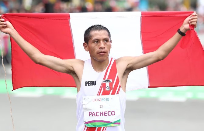 Christian Pacheco qualifies for the Paris Olympics after breaking the record at the Seville Marathon.