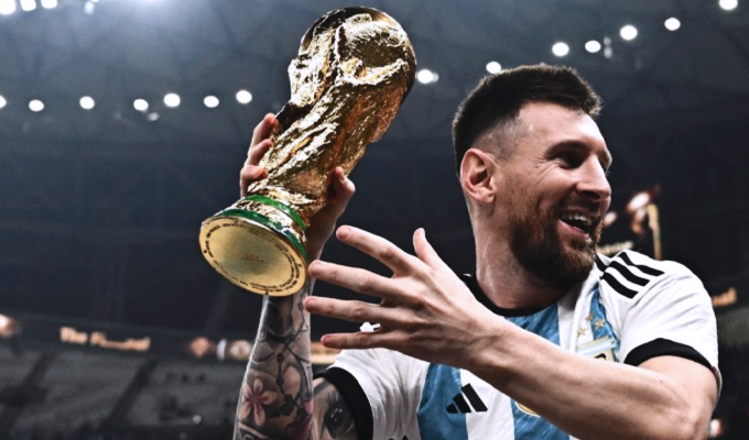 FIFA muestra por primera vez el nombre de Argentina impreso en la Copa del Mundo [FOTOS]