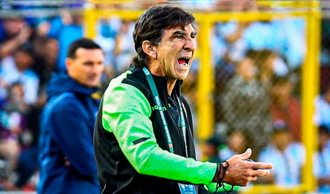¡Sacan a Costas! selección boliviana se queda sin técnico a menos de un mes de partido con Perú
