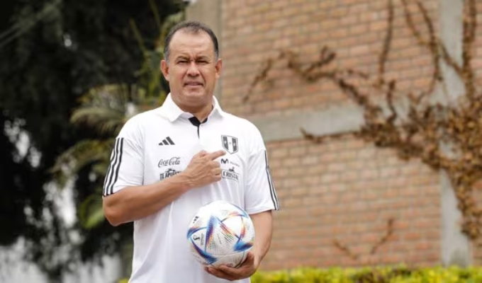 Juan Reynoso rompe su silencio tras dejar la Selección Peruana y habla de su futuro