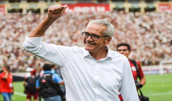 Gregorio Pérez anuncia su retiro del fútbol a los 76 años: “Llegó el final”