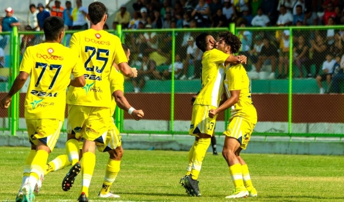 Con polémico gol: Juan Pablo II sube a primera división y genera críticas en redes