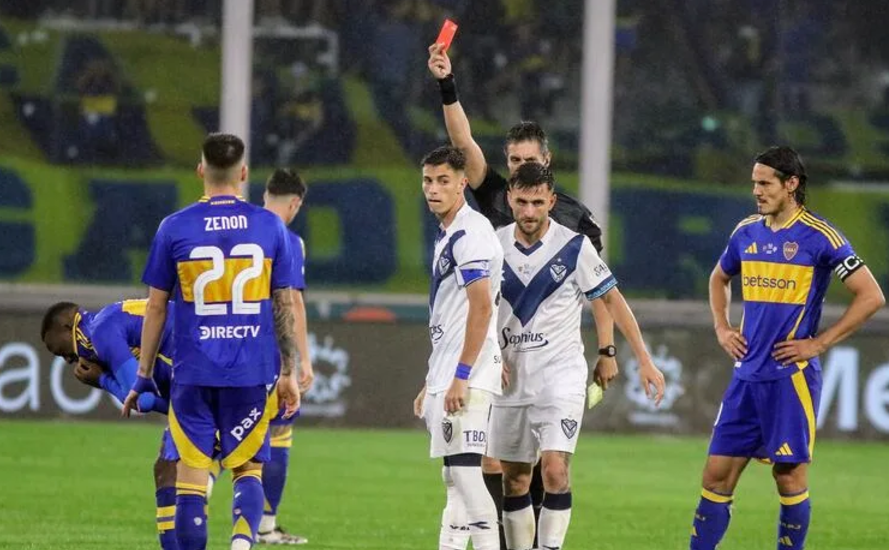 Luis Advíncula fue expulsado y Boca quedó eliminado de la Copa Argentina