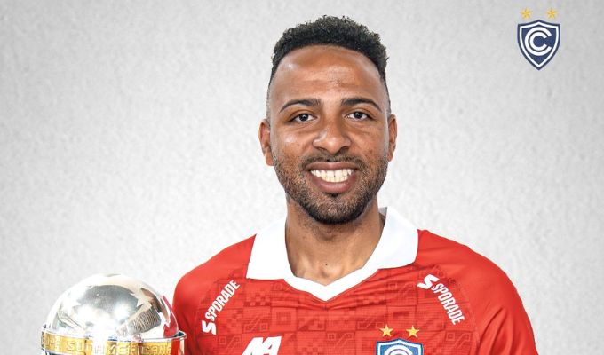 Alexi Gómez, nuevo jugador de Cienciano: 