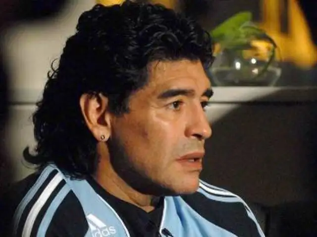 Diego Armando Maradona vaticina triunfo de Perú ante Uruguay