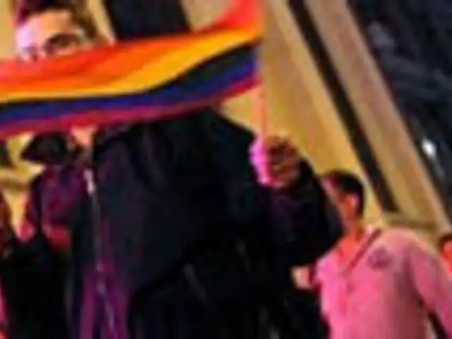Autoridades de Ecuador clausuran 30 clínicas que ofrecían curar la homosexualidad