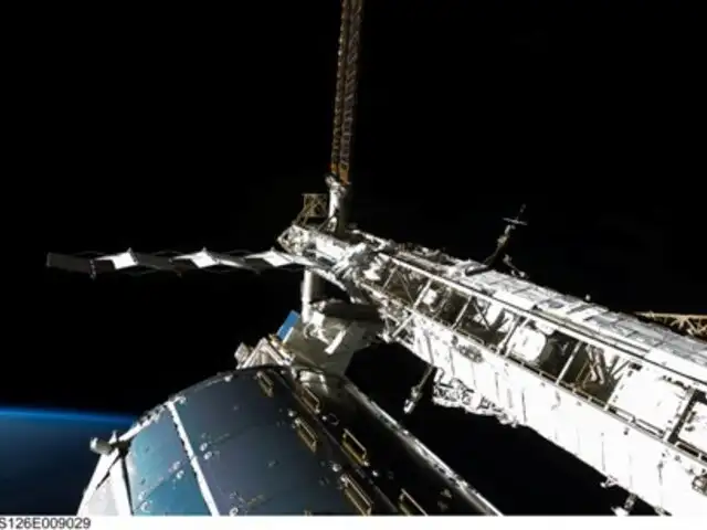 Astronautas de la EEI se refugiaron en capsulas de escape por basura espacial  