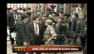 Enlace en vivo desde el local de votación del candidato Ollanta Humala