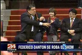Alan García bautizó a su hijo Federico Danton en la capilla de Palacio de Gobierno