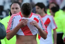 Hinchas de River Plate lloran de dolor en sus 110 años de historia descendieron de categoría