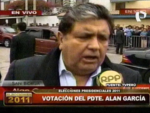 El presidente Alan García emitió su voto y comentó sobre el atentado terrorista en el Cusco 