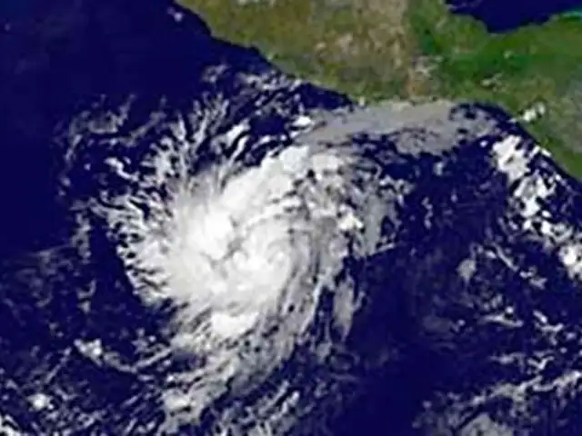 Huracán Irene obliga a evacuar a 11.000 personas en República Dominicana
