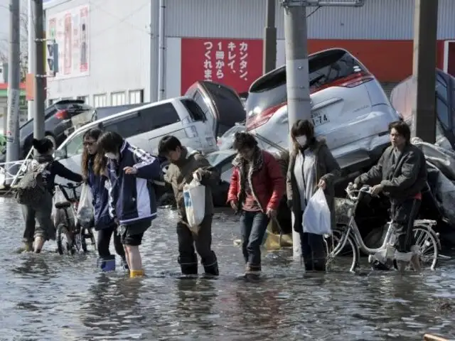 Difunden video con imágenes inéditas del tsunami en Japón