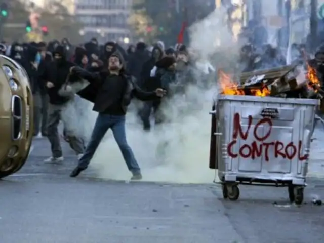 Protestas en Grecia por el nuevo gobierno socialista de Giorgos Papandréou