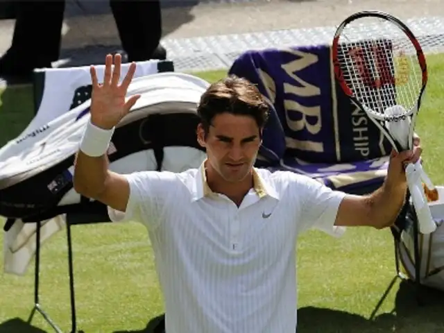 Federer y Djokovic ganaron en Wimbledon
