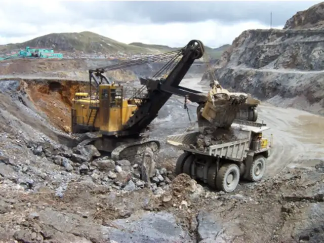 Gobierno debe revertir décadas de impacto negativo que ha dejado minería