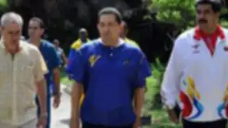 Presidente venezolano Hugo Chávez fue visto caminando en La Habana