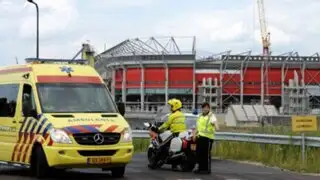 Un muerto y 14 heridos tras desplomarse el techo del estadio del Twente