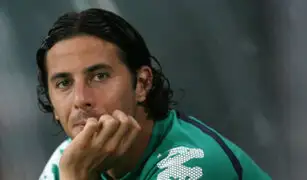 Claudio Pizarro dejaría el Bremen en caso no se clasifique a un torneo europeo