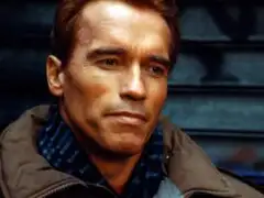 Hijo de Arnold Schwarzenegger resultó herido tras accidente en las playas de Malibú