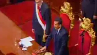 Ollanta Humala juramentó como presidente "por la Constitución del 79"