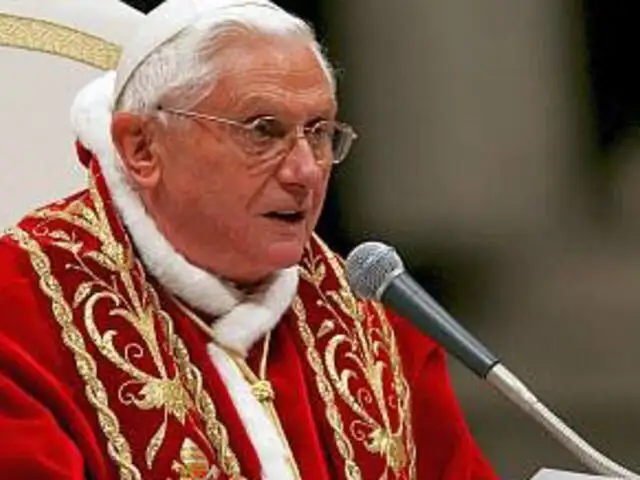 Papa Benedicto XVI excomulgó sin contemplaciones al obispo de China