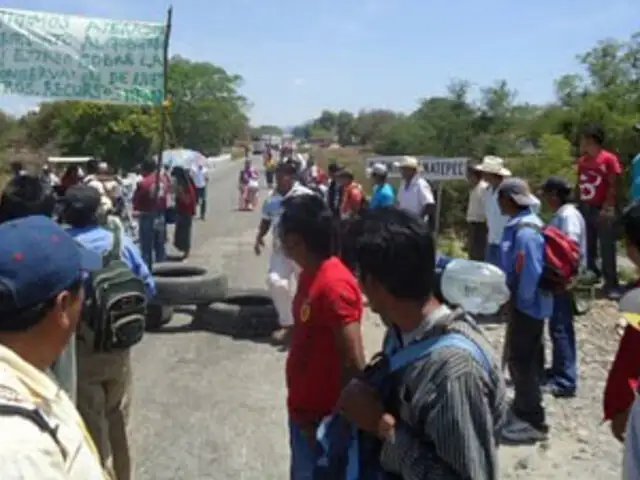 Obreros de Construcción Civil bloquearon carretera en Cañete protestando por puestos de trabajo 