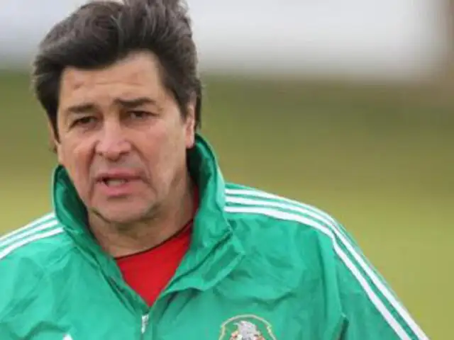 DT mexicano Luis Fernando Tena indicó que se “juega todo ante Perú” 
