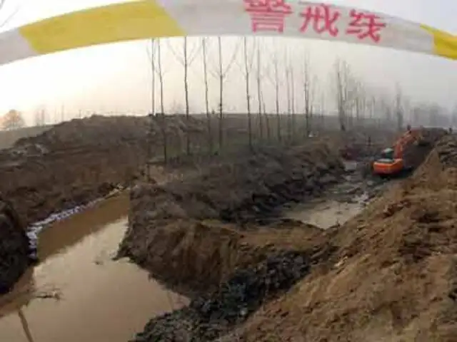 Greenpeace presenta estudio que vincula contaminación de ríos en China con empresas textiles