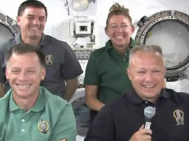 Astronautas del Atlantis ofrecieron entrevista donde indican que han hecho un viaje histórico   