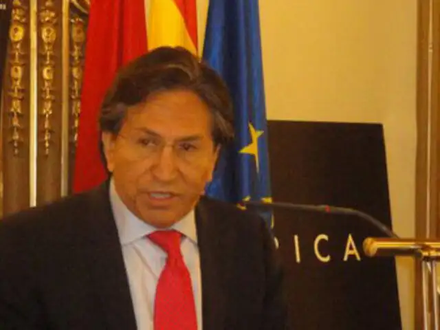 Toledo anunció apoyo al presidente Ollanta Humala luego de reunirse con sus partidarios
