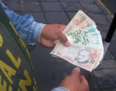 Capturan a un “marca” responsable de robarle 4 mil dólares a un cambista en el Cercado de Lima