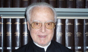 Padre jesuita pionero en la informática lingüística falleció a los 97 años