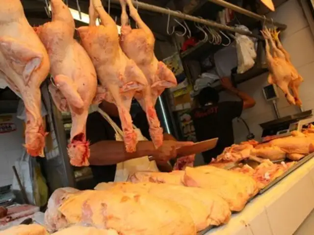 Precio del pollo disminuye en mercados de Lima y Callao