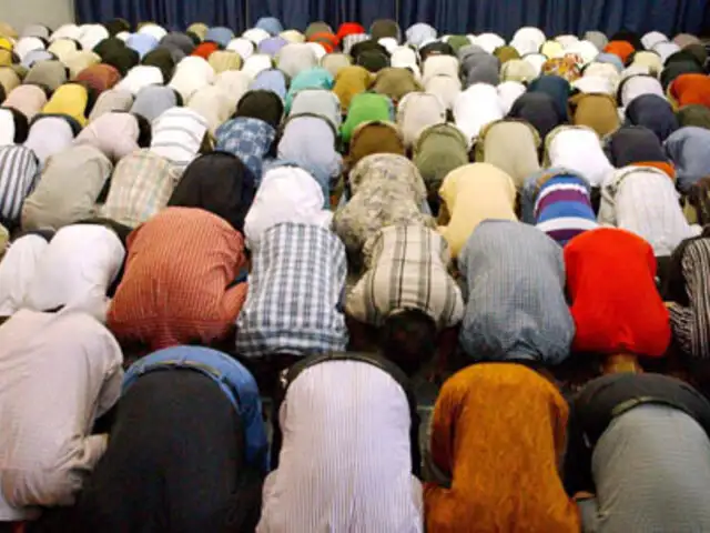 Musulmanes noruegos inician la celebración del ramadán marcado por el atentado de Oslo