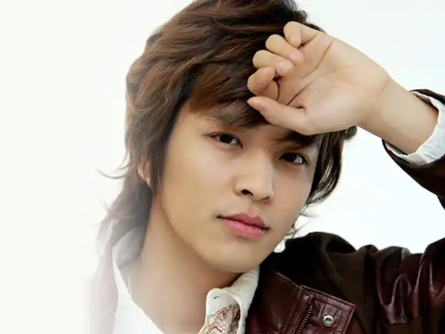 Intervienen a Kim Jeong Hoon por conducir borracho