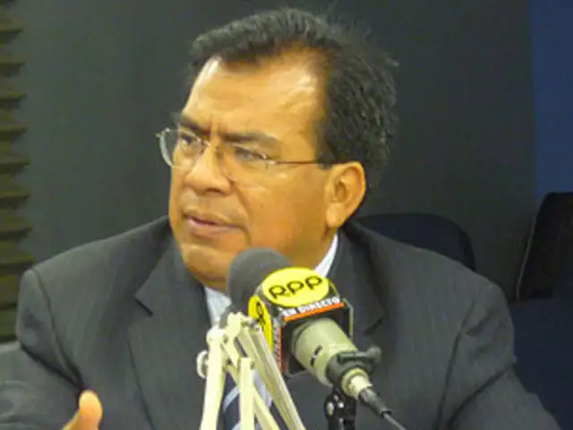 Velásquez Quesquén indicó que el APRA no se opone a fiscalizar al gobierno de Alan García
