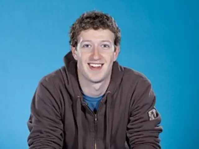 Mark Zuckerberg es el ejecutivo peor vestido según la revista “GQ”