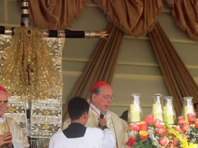 Cardenal Cipriani participó en la veneración de la cruz de Motupe