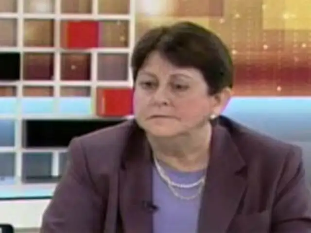 Congresista Lourdes Alcorta cuestiona política de secretismo de Daniel Abugattás