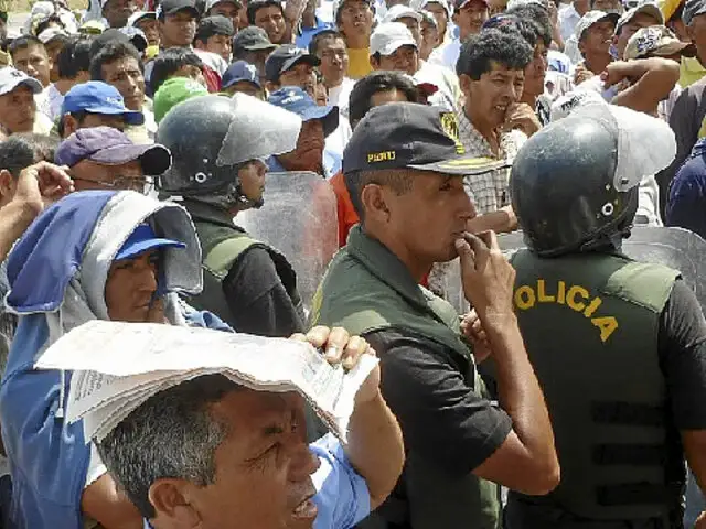  Sociedad civil de Pisco protesta por el poco avance en la reconstrucción de su localidad