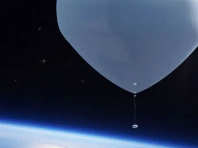 Rusos preparan el globo de helio para observar la curvatura de la Tierra