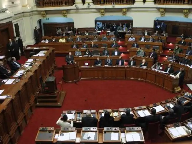 Parlamentarios inician movilización a la ciudad de  Ica para sesión del pleno 