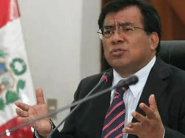 Congresista Velásquez insistirá en pedido de censura contra Abugattás