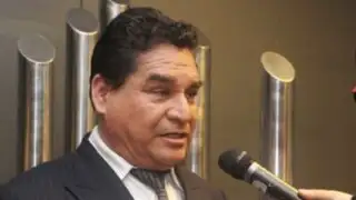 Congresista Amado Romero se presentó en la Comision de Etica 
