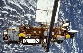 Satélite de la NASA caería hoy sobre la Tierra