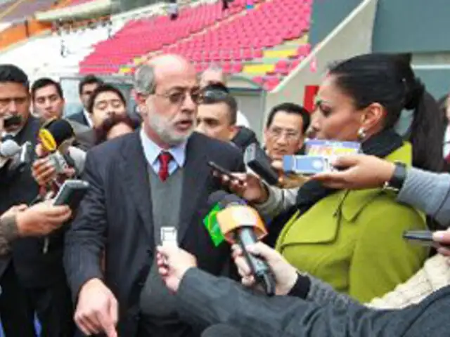 Daniel Abugattás expresó que se botó el dinero de manera absurda en la remodelación del Estadio Nacional 